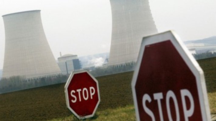 Controverse. Bulgaria vrea să construiască o centrală nucleară la graniţa cu România